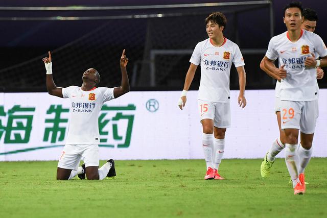 杜锋:没有人永远都在高峰 希望大家多理解包容